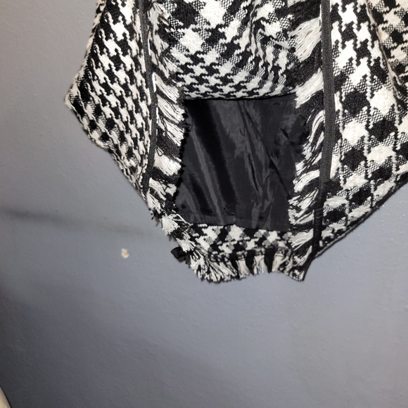 Houndstooth skirt - Picture 3 of 8